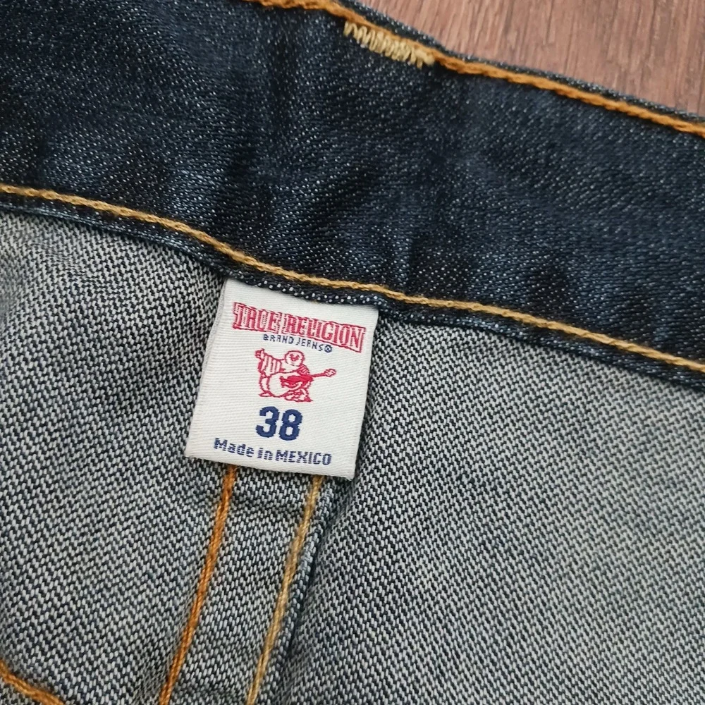 True‎ Religion Mens Slim OM Wheat SN Jeans Dark Wash Blue 38 x 34 MNRJ19OMW